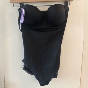 Never Worn Spanx Black Shapewear Bodysuit *one strap missing